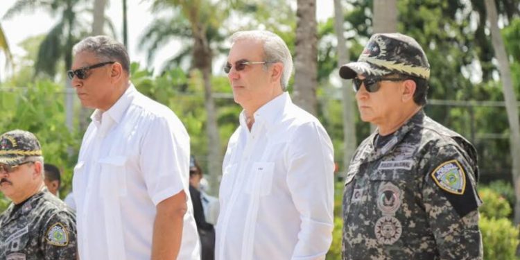 Gobierno dispone aumento a policías pensionados de hasta un 10 % 