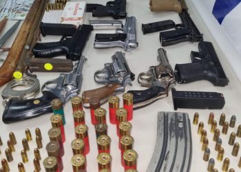 Imponen 18 meses de prisión contra seis personas por tráfico internacional de armas de fuego