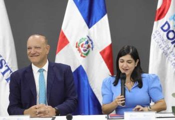 ProDominicana firma acuerdo con ProIndustria para agilizar trámites a inversionistas