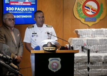 DNCD incauta lancha con 300 paquetes de cocaína en San Pedro de Macorís