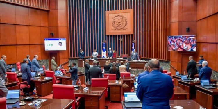 Por falta de quórum Senado suspende sesión de hoy