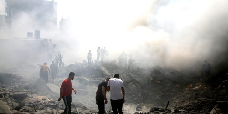 El Vaticano reclama a Israel que no bombardee a civiles