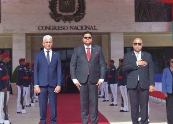 Surinam ofrece a RD oportunidad de invertir en petróleo