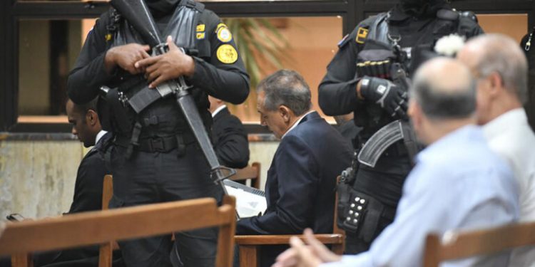 Guerrero y Peralta continuarán presos