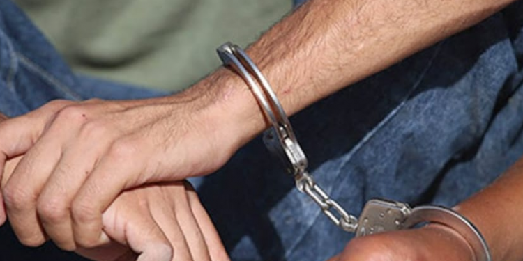 Apresan 23 jóvenes por intentar burlar a Embajada EE.UU. en RD con documentos falsos