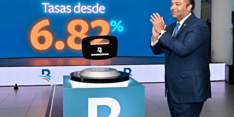 Banreservas inaugura Expomóvil 2023 con tasas desde 6.82 %