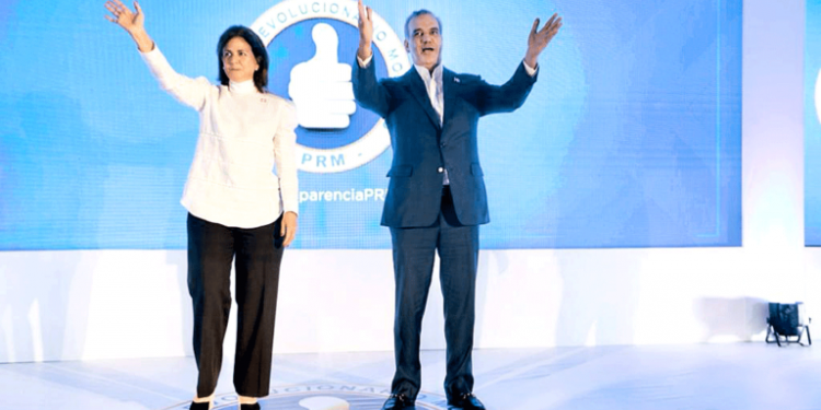 Abinader pide a perremeístas dar ejemplo con la transparencia