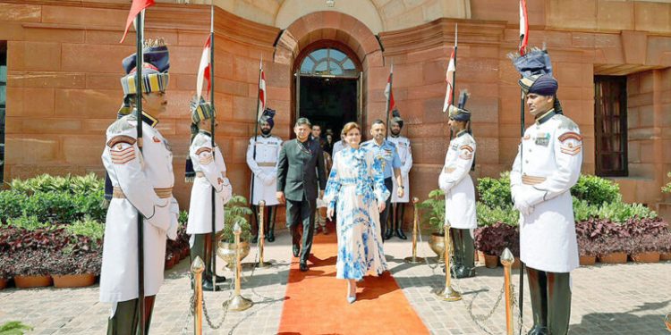 Vicepresidenta tuvo varias reuniones importantes en India