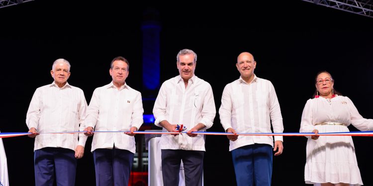 Presidente Abinader encabeza inauguración de tercera Feria de Innovación y Emprendimiento de Proindustria en Santiago