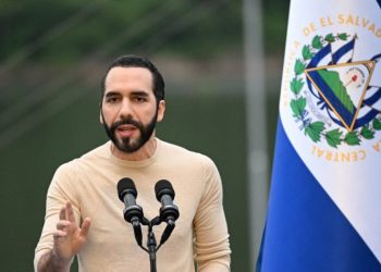 Bukele encara últimas semanas antes de dimisión obligada para buscar la reelección en El Salvador