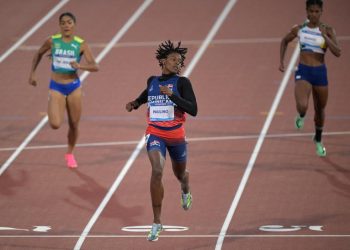 Marileidy Paulino gana el oro en 200 metros de los Panamericanos de Santiago-2023