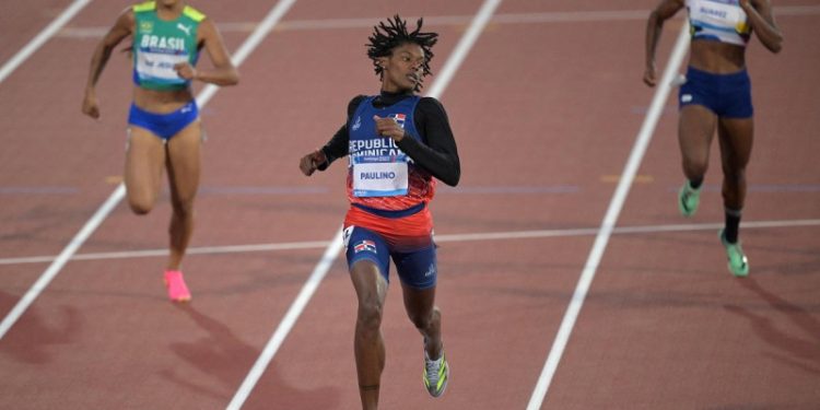 Marileidy Paulino gana el oro en 200 metros de los Panamericanos de Santiago-2023