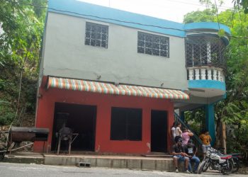 Baja la tensión en Cambita Garabito mientras continúa el rastreo de "Kiko la Quema"