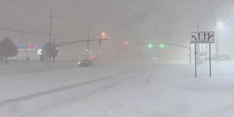 Fuertes nevadas afectan EU desde Ohio hasta el oeste de Nueva York
