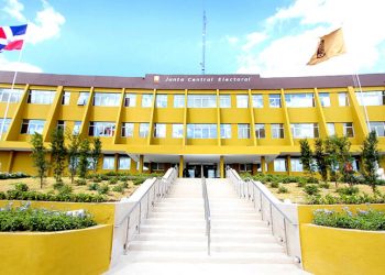 Abandonar una responsabilidad en elecciones es delito electoral