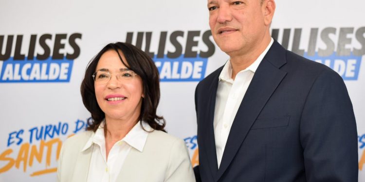 Ulises presenta a Mariana Moreno como vicealcaldesa por PRM y aliados Dice contribuirá a fortalecer aporte social y visibilidad del liderazgo femenino