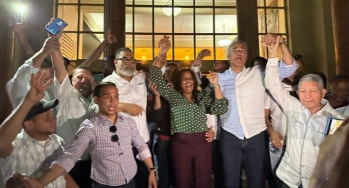 Milenis López candidata del PRM gana reelección Colegio de Abogados en Santiago