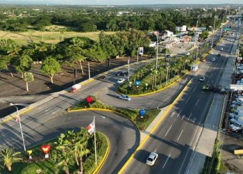 Presidente Luis Abinader inaugura ampliación entrada a Santiago