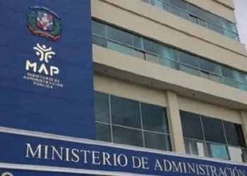 Suspenden labores del sector público en provincias en alerta roja por lluvias