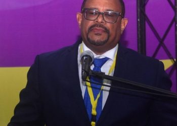 PLD expulsa por "alta traición" a Diego José García, tras elecciones del Colegio de Abogados