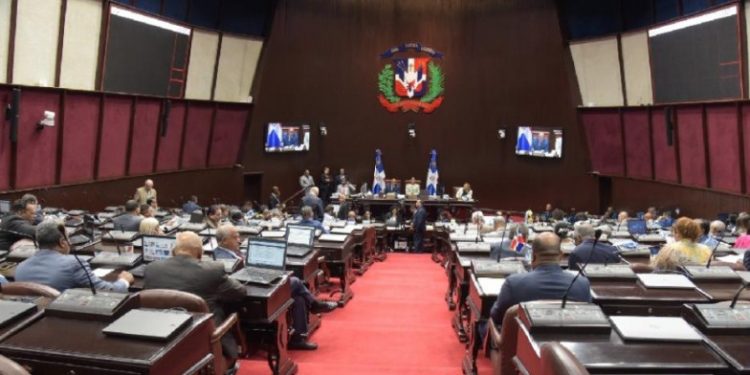 Diputados finalizan año complaciendo al Gobierno