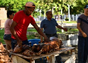 ¡Arrancó el conteo regresivo!, la capital se alista para celebrar la Nochebuena