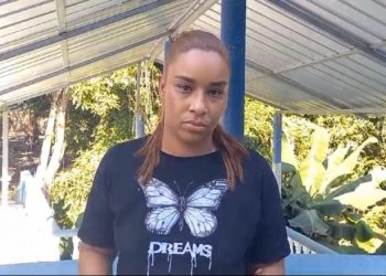 Hija de hombre acusado de violar a su madre relata cómo murió su padre y pide justicia