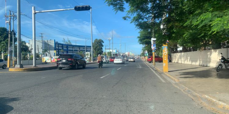 Principales vías de la capital lucen tranquilas y con poco tránsito vehicular