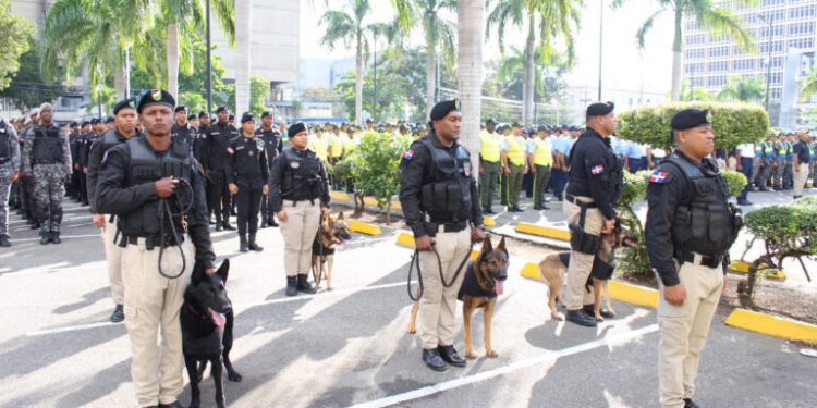 11,944 agentes de PN estarán desplegados a nivel nacional durante operativo de Navidad
