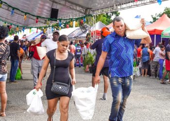 Inespre: más de 65 mil personas han sido beneficiadas en ferias “Navidad del Cambio”