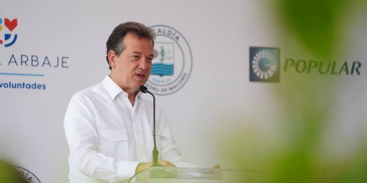 Ito Bisonó afirma que economía Rep. Dom. va por camino correcto