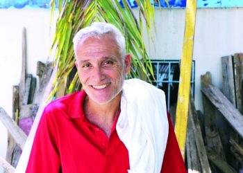 Tribunal pone garantía de RD$70 mil a francés que fumigó en edificio donde falleció mujer y su bebé