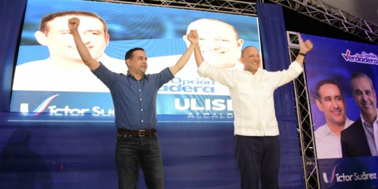 Suárez apoya a Ulises; “llegó el momento de grandes concertaciones por Santiago”, afirma Rodríguez