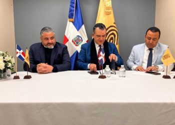 Padrón en el exterior asciende a 870 mil