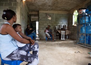 Familia sigue desolada tras impacto de copiosas lluvias