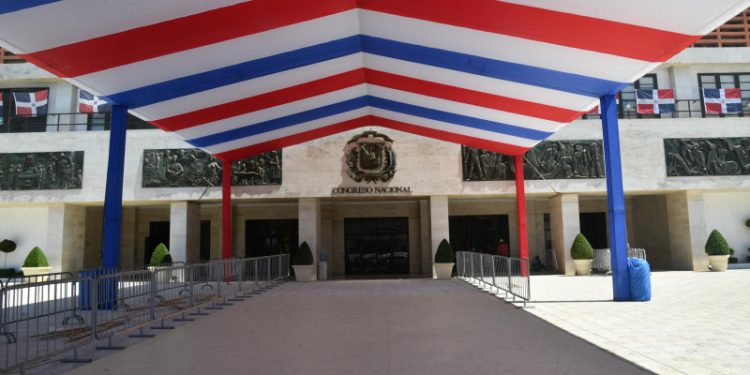 Casi todo listo en el Congreso para recibir al Presidente