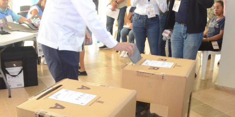 Candidato a senador Daniel Rivera dice elecciones municipales constituyen una fiesta de la democracia