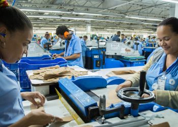 Empresas inician el piloto de la semana laboral reducida