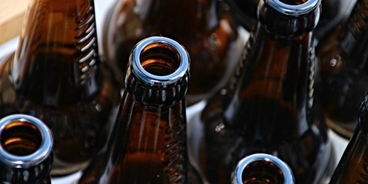 11 menores intoxicados por consumo de alcohol en últimas 24 horas, según el COE
