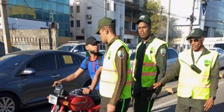 COE reporta 4,109 motociclistas han sido multados por transitar sin casco protector en Semana Santa