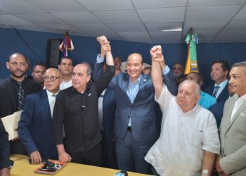 Ramfis Trujillo presenta a Roque Espaillat y José Ernesto Fadul como binomio presidencial