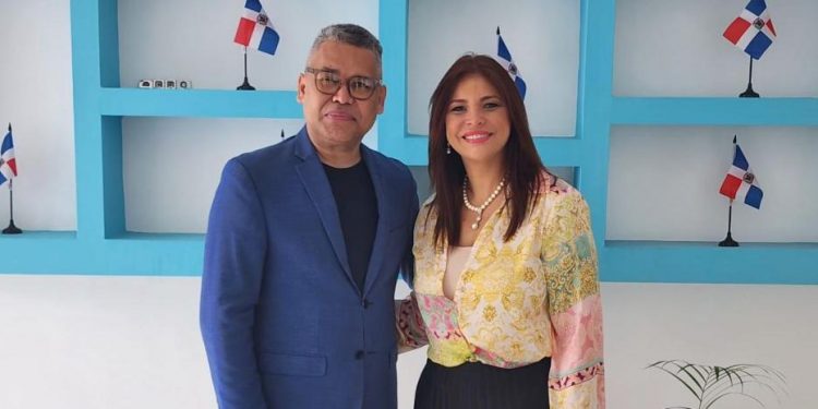 Nikauly de la Mota será la candidata vicepresidencial de Carlos Peña
