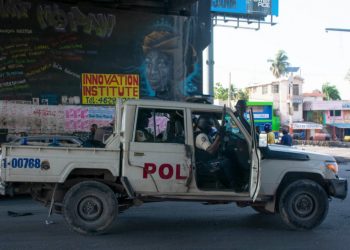 Reportan intensos tiroteos en inmediaciones del Palacio Nacional en la capital de Haití