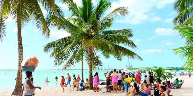 Prohibiciones de Semana Santa: Fiestas, playas y venta de bebidas alcohólicas