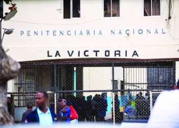 Familiares de los presos de La Victoria siguen angustiados por situación