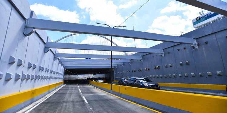 Reabren paso a desnivel de la 27 de Febrero con Gómez tras colapso de pared 