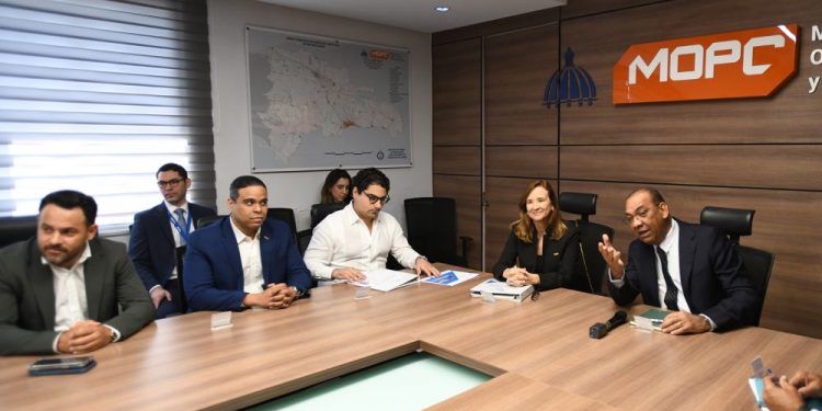 Lanzan plan transformación de infraestructura vial en Dominicana