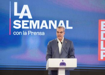 Presidente Abinader destaca que embarazos en adolescentes disminuyeron nueve mil casos menos en 2023 respecto al 2019