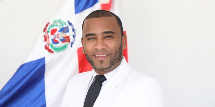 Concejal del PRM asegura Alcaldía abandona recogida de basura