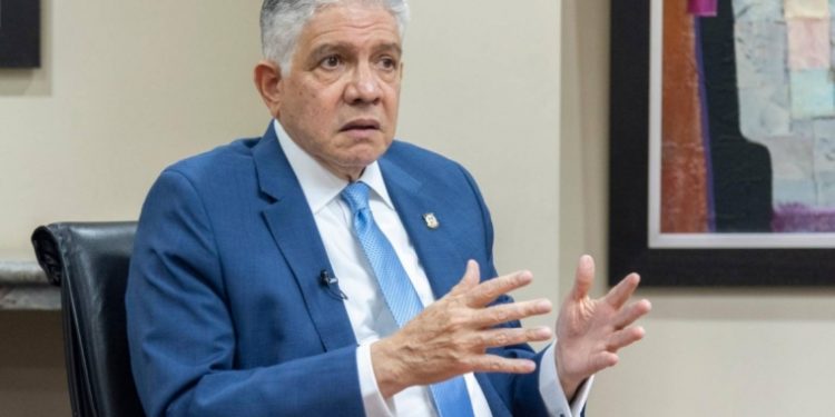 Eduardo Estrella rechaza instalación refugios de haitianos en el país